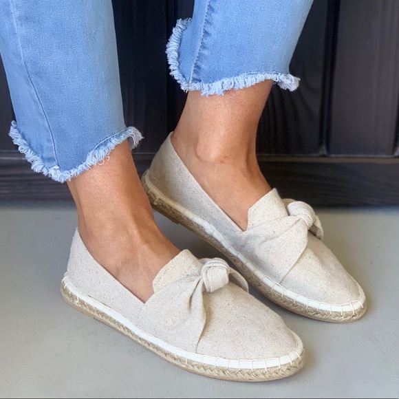 Cream Do The Twist Canvas Flat Mule Espadrille - Picture 1 of 7